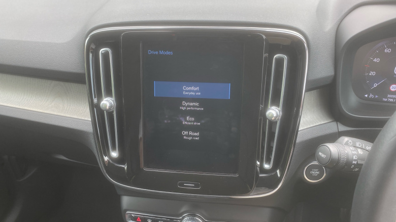 Volvo Xc40 1.5 T3 [163] Inscription Pro 5dr Geartronic Petrol Estate